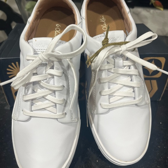 OluKai Pehuea Li 'IIi Women's Everyday Leather Sneakers 8.5 US White NEW - Picture 8 of 14